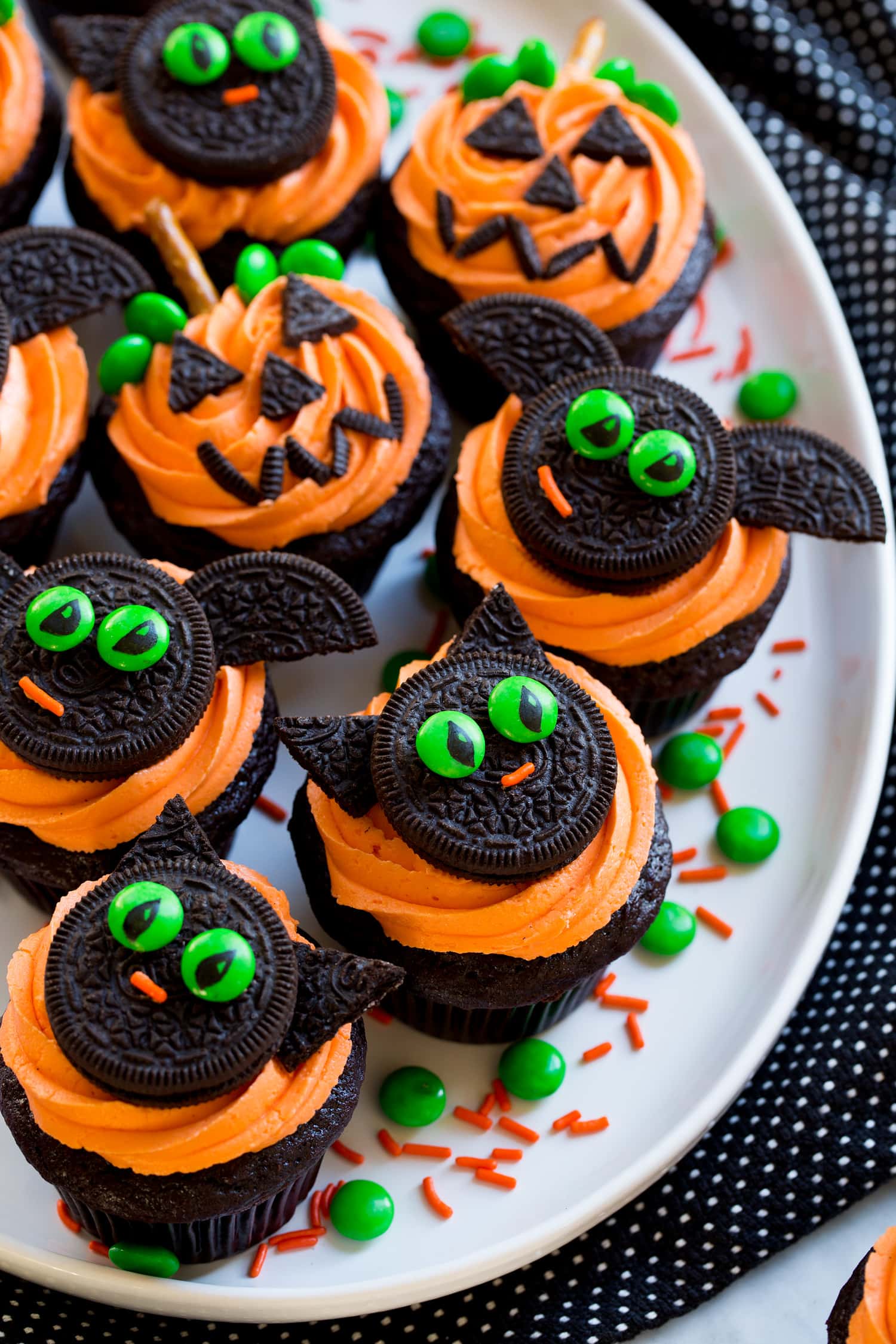 Finished cupcakes with decorations.