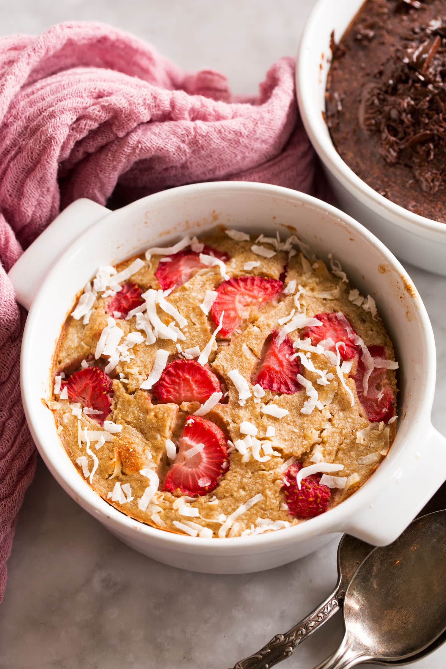 Strawberry coconut baked oats.